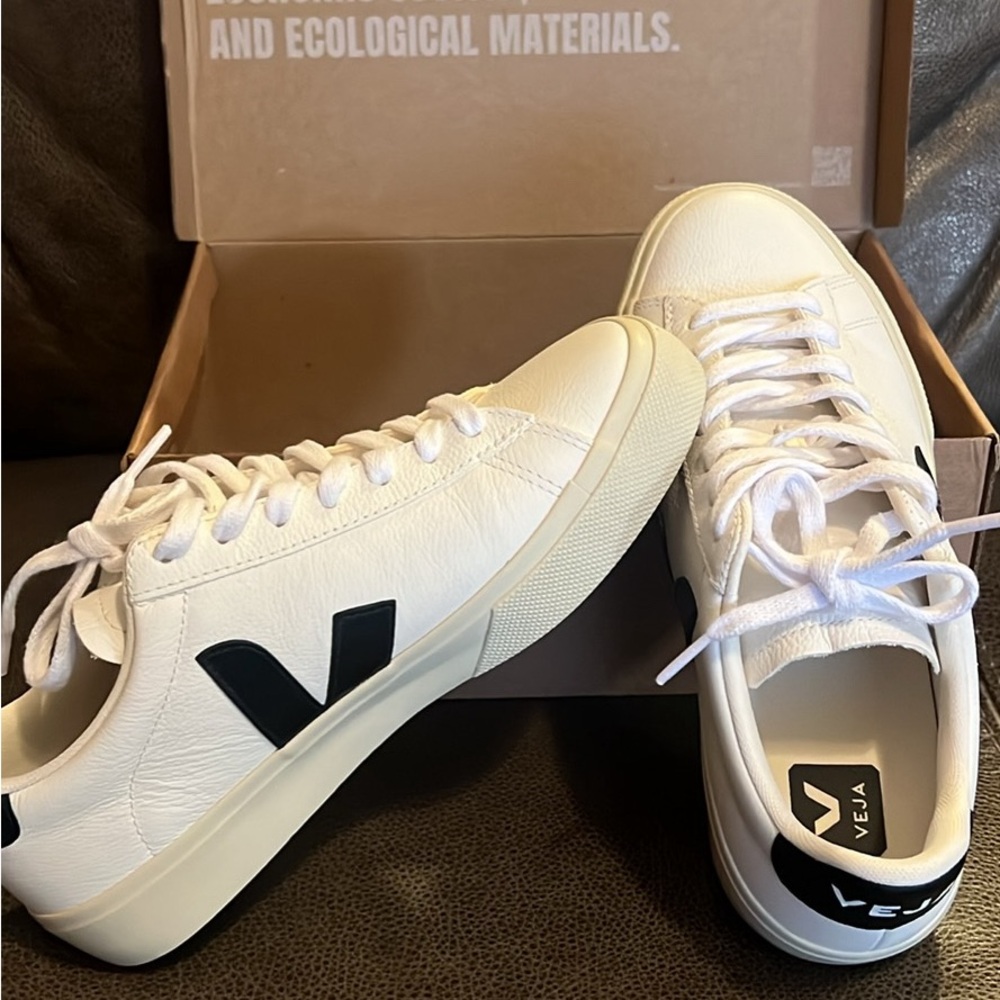 Veja campo chromefree leather white black